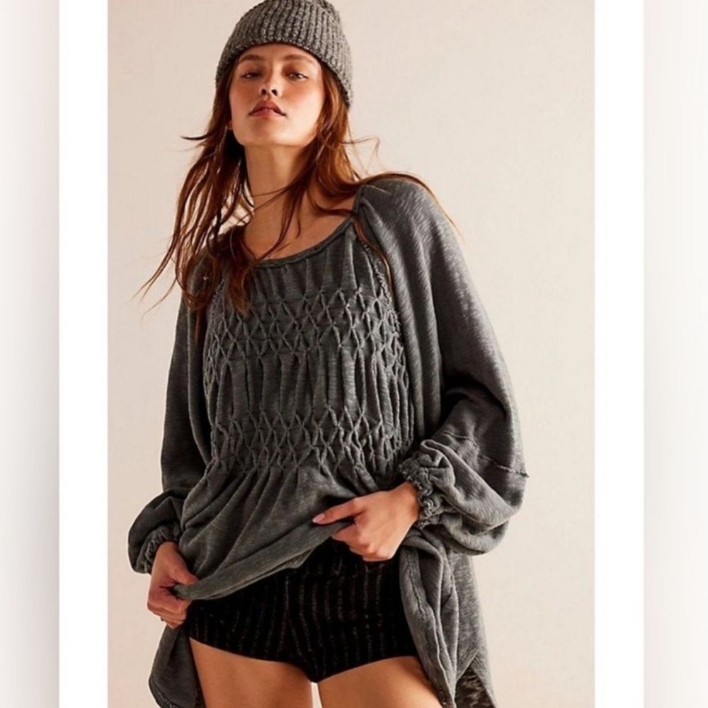 Free People We the Free Snowbell Babydoll Asymmetrical Oversized Sweater Sz XS/S